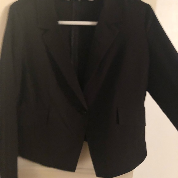 Vest - Picture 3 of 4